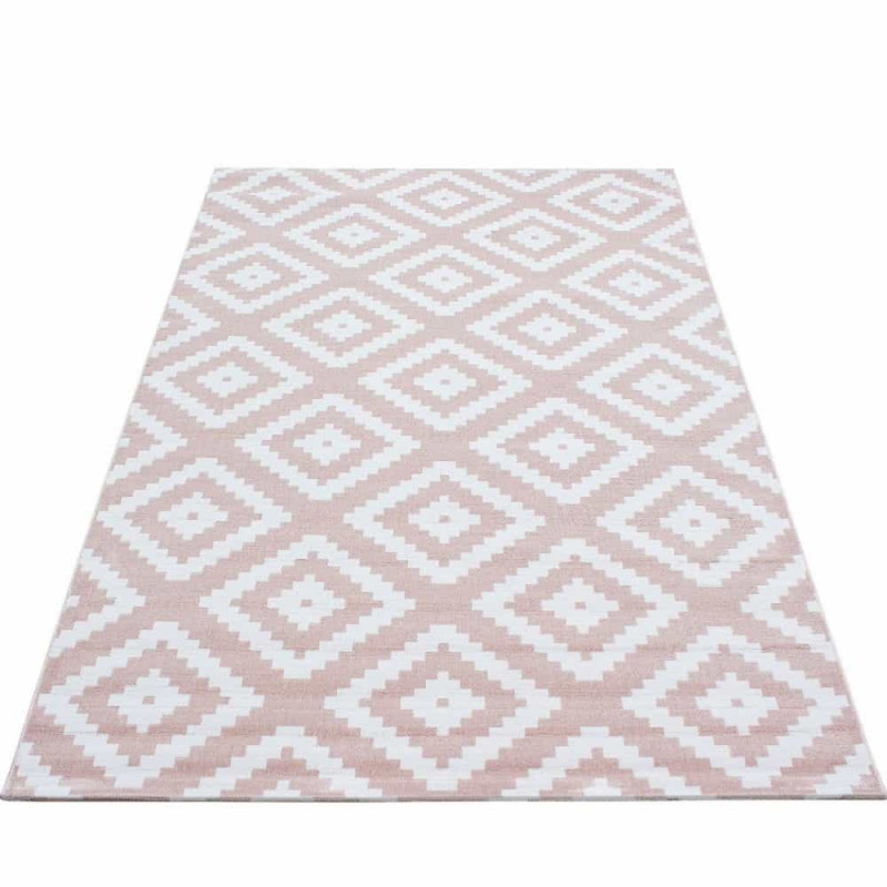 Kusový koberec Play 8005 ružový